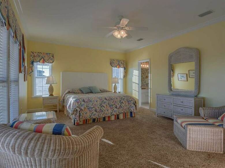 Sea Spray By Meyer Vacation Rentals