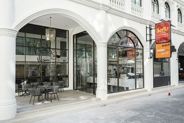 Hotel Maple Haus Sukhumvit 33 By Favstay