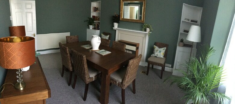 Chic City Centre Georgian Maisonette