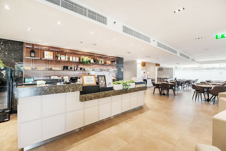 Hotel Posh Residence Thonglor By Favstay