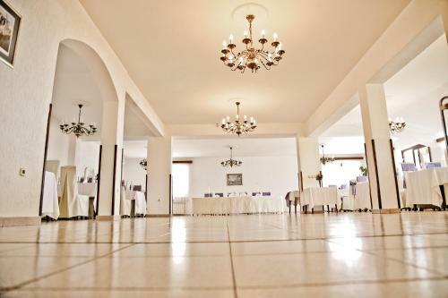 Hostal Hotel Villa Mira