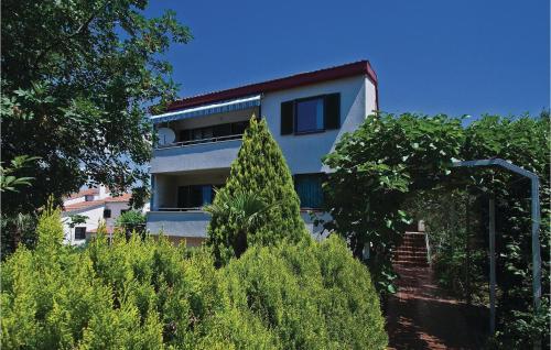 Apartment Vinkuran Carovac