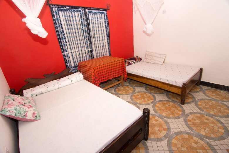 Hostal First Point Arusha Hostel