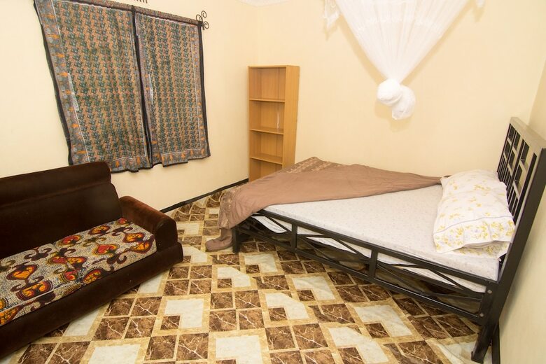 Hostal First Point Arusha Hostel