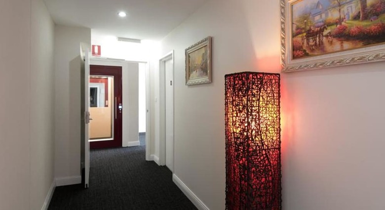 Hotel Lily Sands Inn