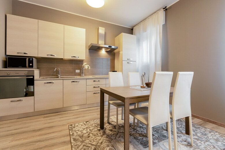 Verona Borgo Roma Apartment