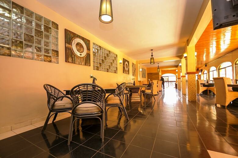 Olive Gardens Hotel