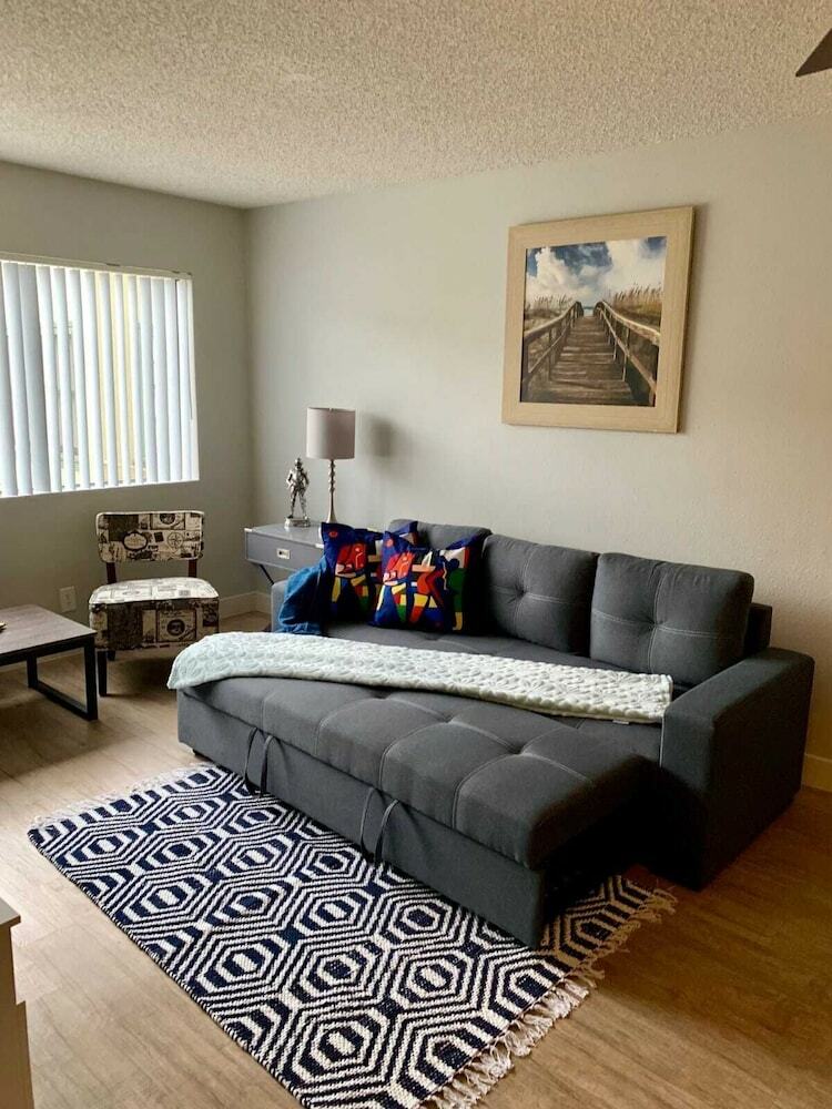 Apartamentos Hollywood Spacious Place