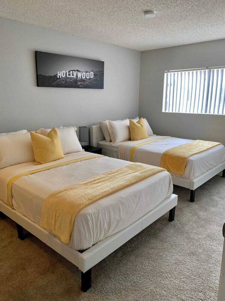 Apartamentos Hollywood Spacious Place