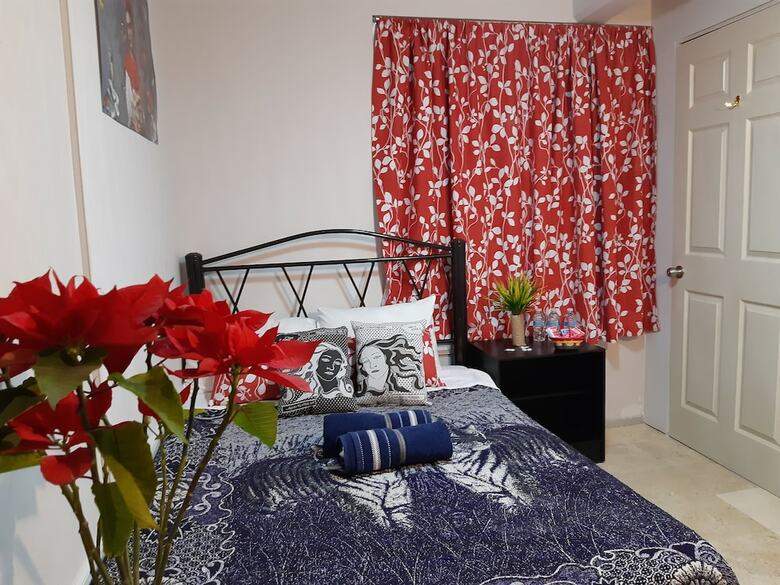 Bed & Breakfast Alameda House