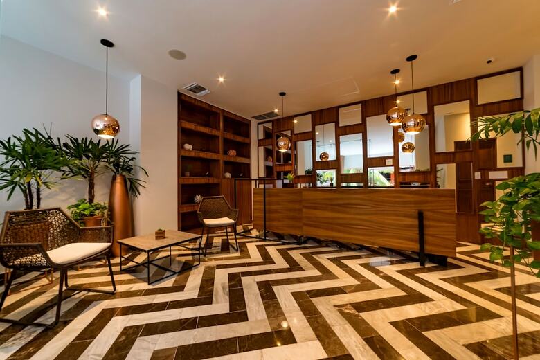 Aparthotel Singular Joy Vacation Rentals