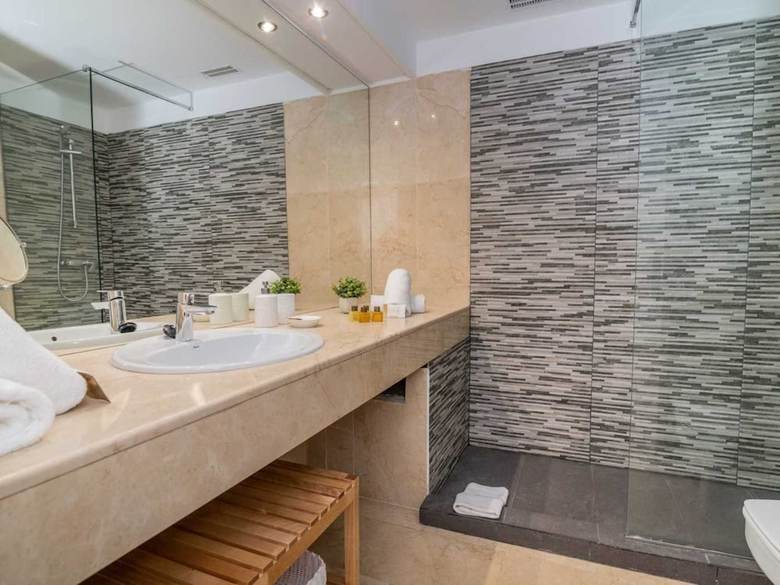 Hostal R�o Real Sunshine Retreat