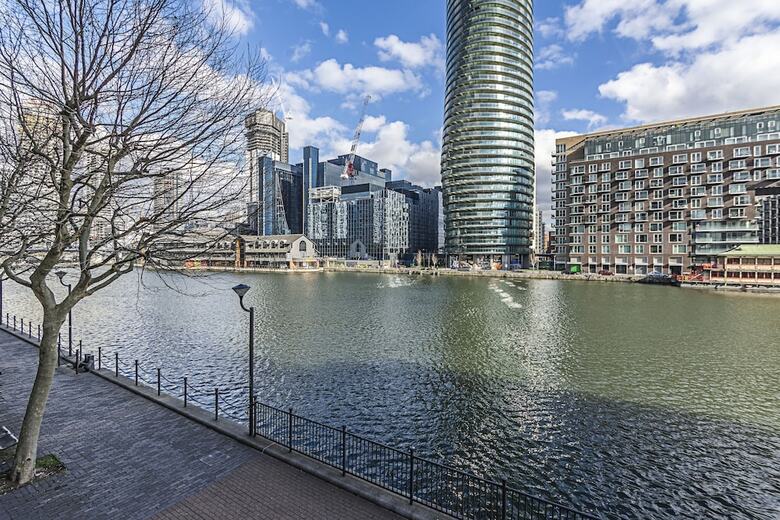 Canary Wharf Luxury Apartments