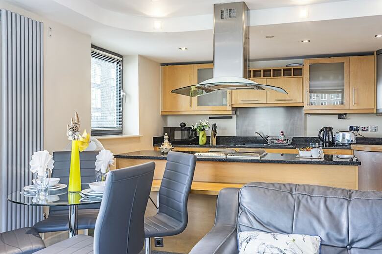 Canary Wharf Luxury Apartments