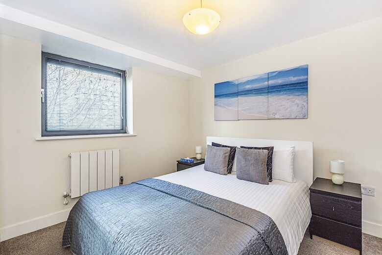 Canary Wharf Luxury Apartments