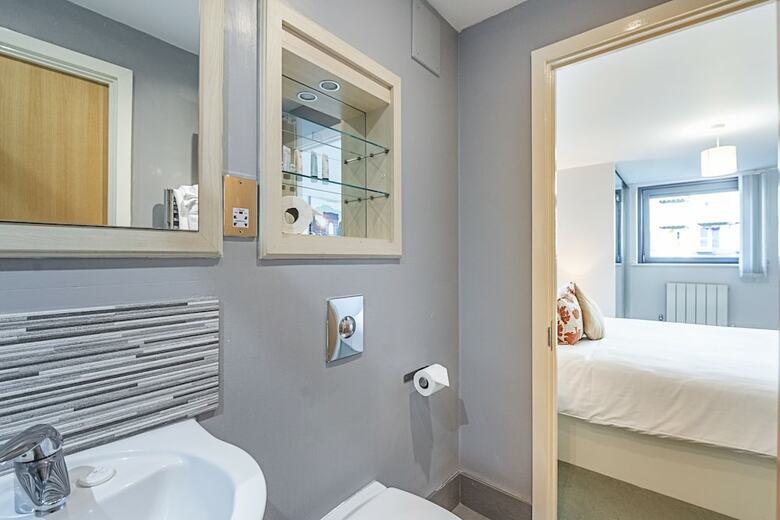 Canary Wharf Luxury Apartments