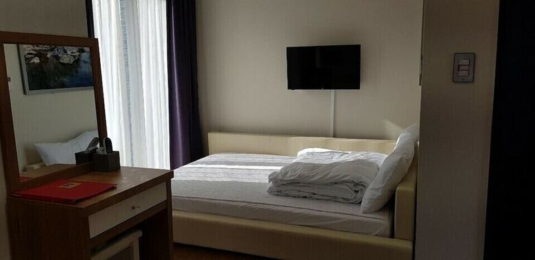 Hostal Batdol Guesthouse - Hostel