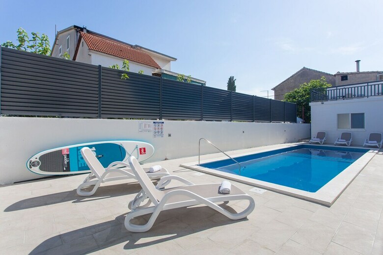 Apartamentos Rooms All Saints Bed & Breakfast