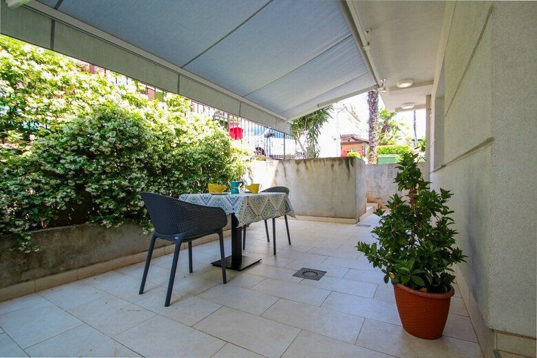 Apartamentos Karmen