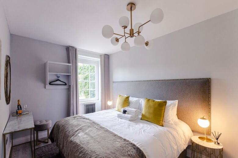 Aparthotel Sweeney Apartments And Rooms