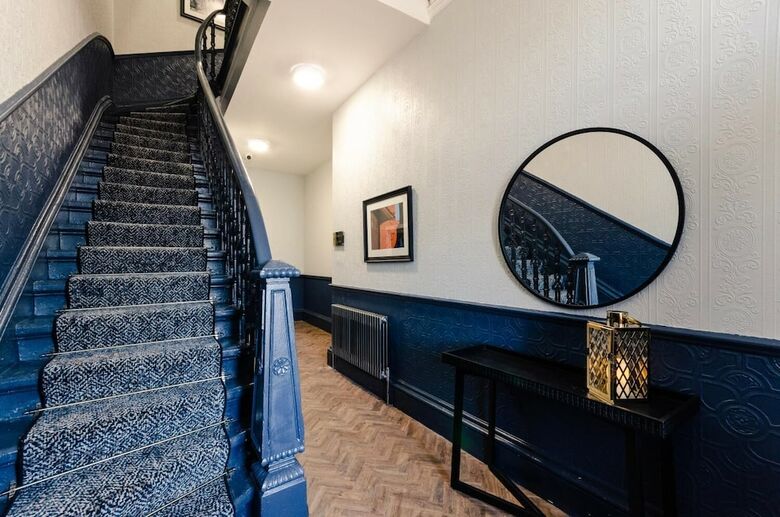 Aparthotel Sweeney Apartments And Rooms