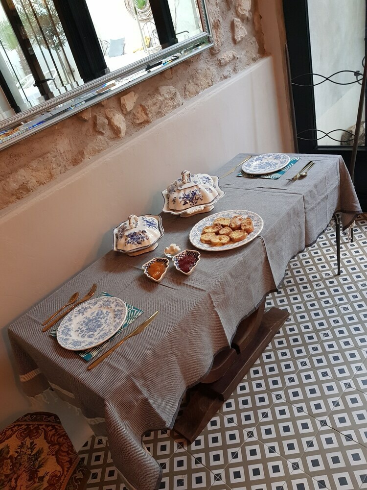 Bed & Breakfast Chambres D'hotes Au Centre de Sigean