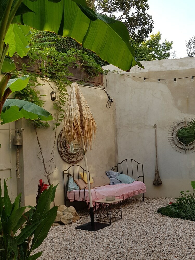 Bed & Breakfast Chambres D'hotes Au Centre de Sigean