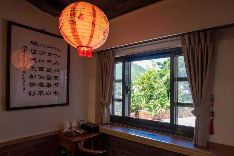 Hotel Qu Hi Home Stay