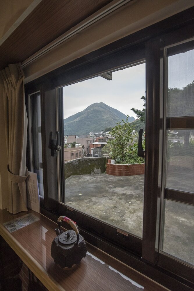 Hotel Qu Hi Home Stay