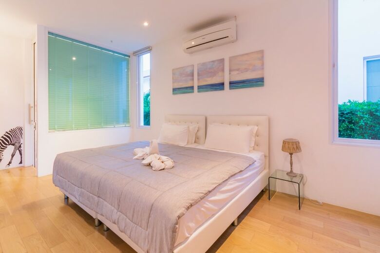 Luxury Modern 3 Bedroom Pool Villa Pa5