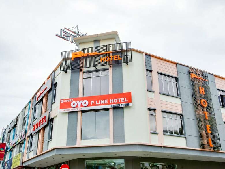 Oyo 89652 P Line Hotel