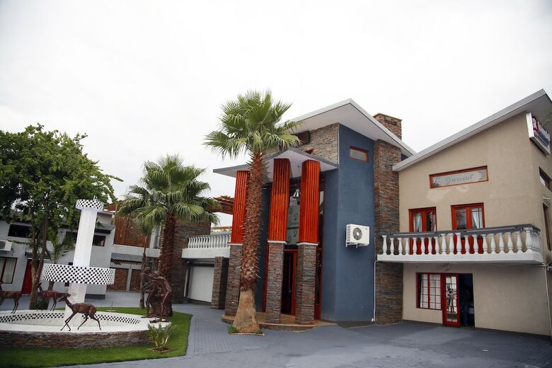 Travetel Or Tambo Airport Hotel