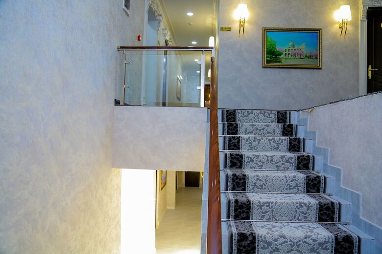 Globus Hotel