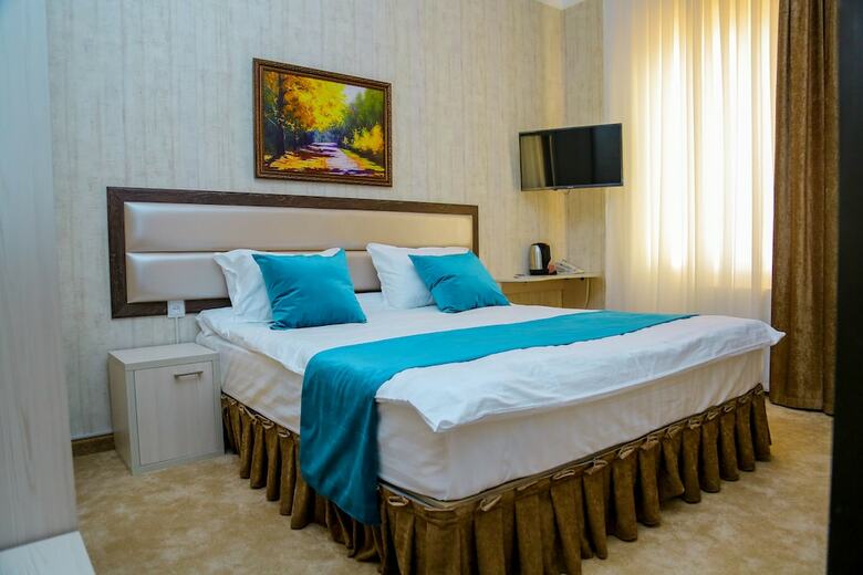 Globus Hotel