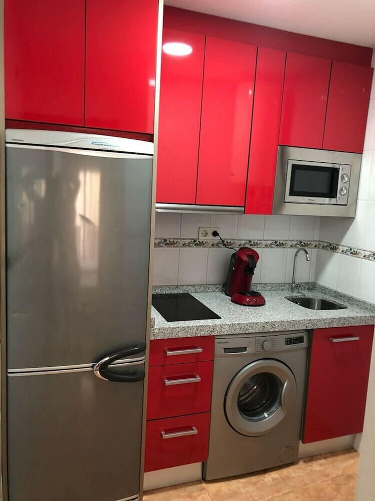 Apartment With 2 Bedrooms In Granada, With Wifi