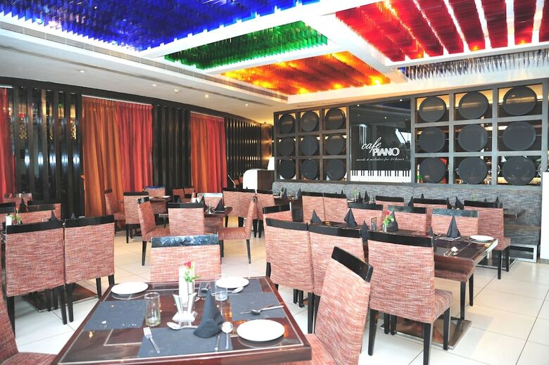 Hotel The Grand Bhagwati
