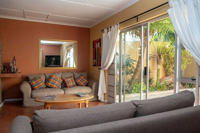 Hotel Acres B&B