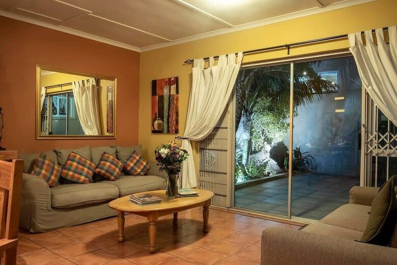 Hotel Acres B&B