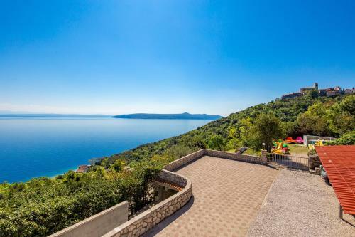 Apartments Davor