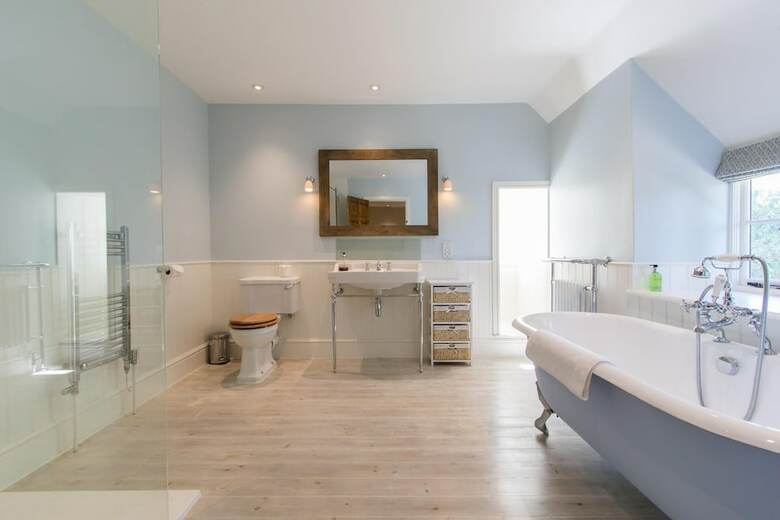 Atherstone Farmhouse & Cottage