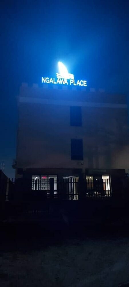 Bed & Breakfast Ngalawa Place