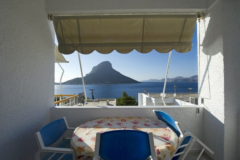 Aparthotel Tatsis Apartments