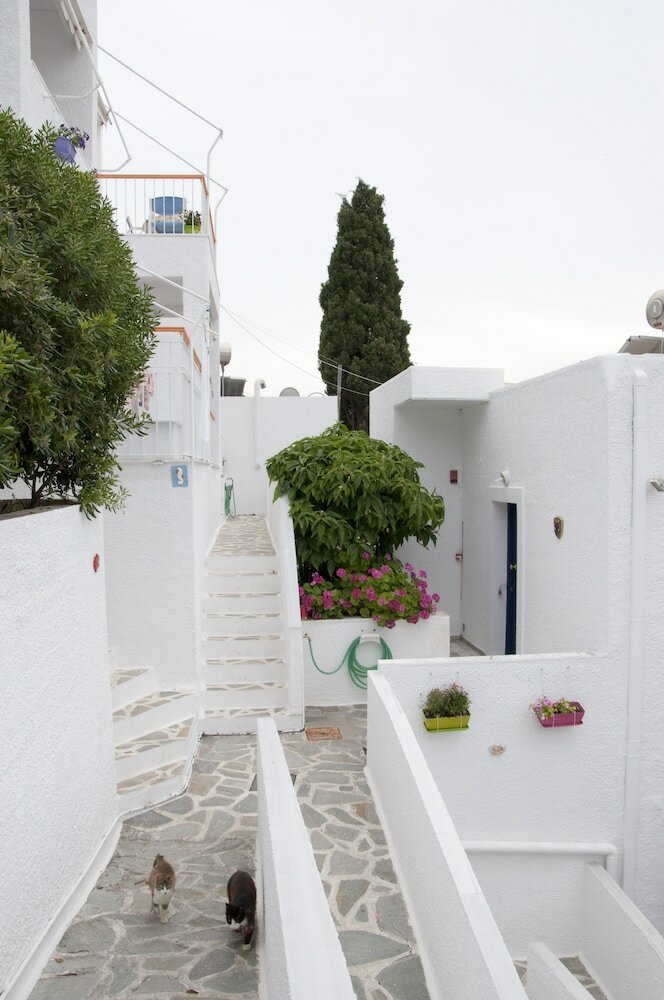 Aparthotel Tatsis Apartments