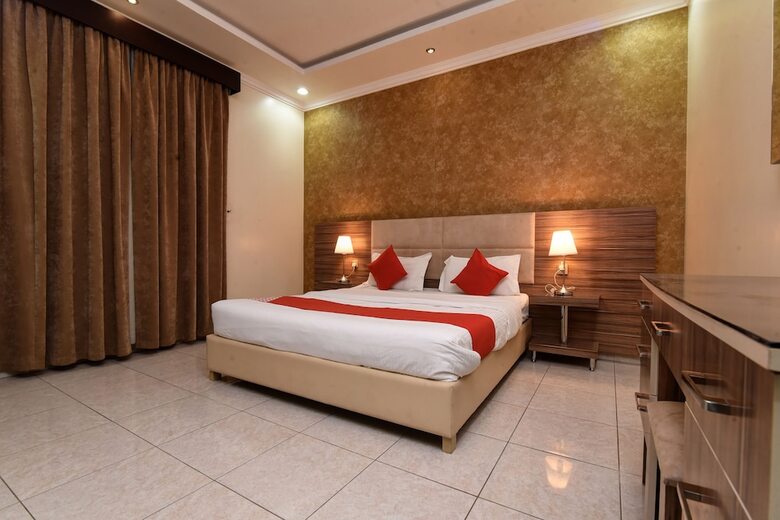 Hotel Oyo 360 Rahati Branch 1