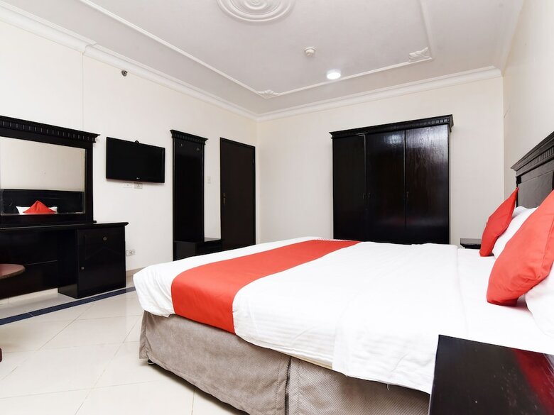 Oyo 367 Season Hotel
