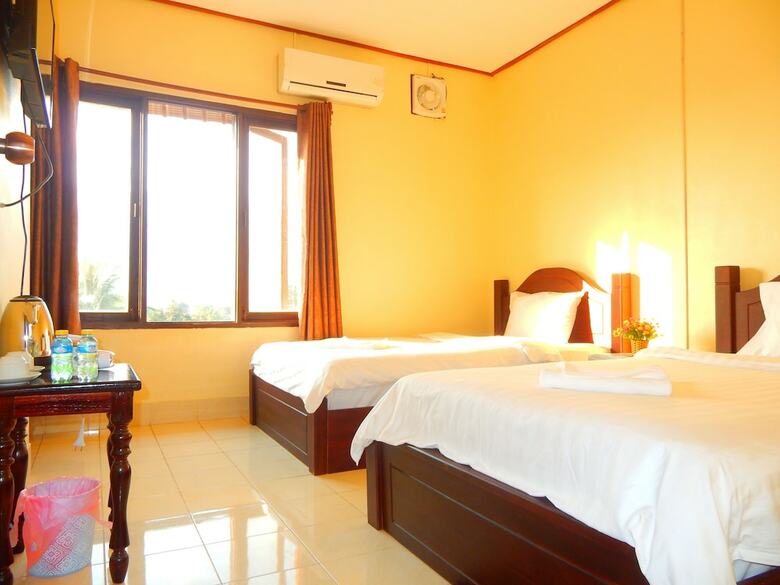 Vang Vieng Camellia Hotel