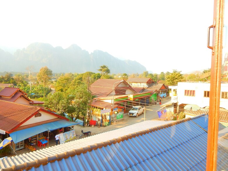 Vang Vieng Camellia Hotel