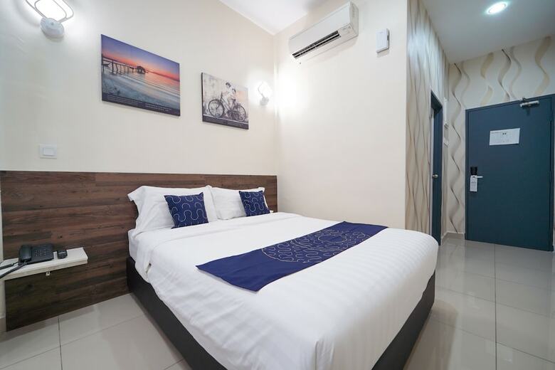 Oyo Capital O 89647 Atta Hotel