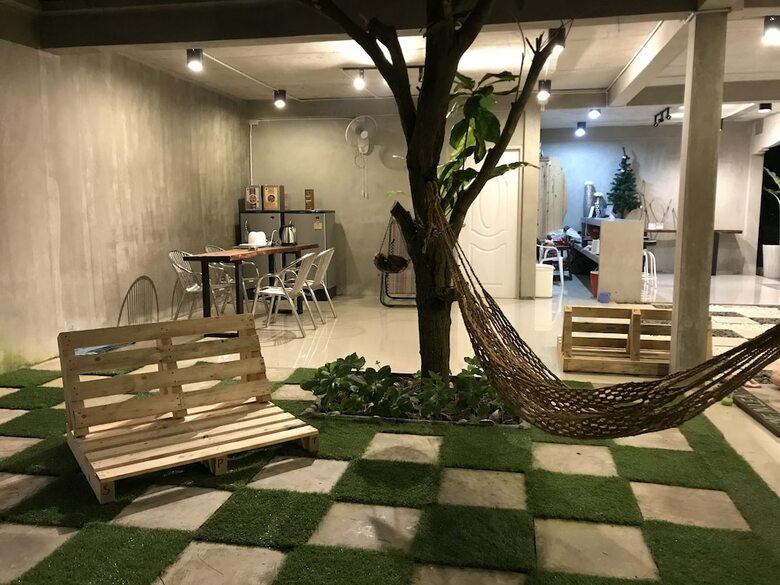 Hostal Live In Leaf Kohtao - Hostel