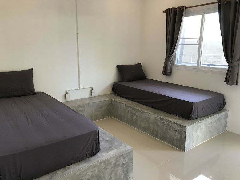 Hostal Live In Leaf Kohtao - Hostel